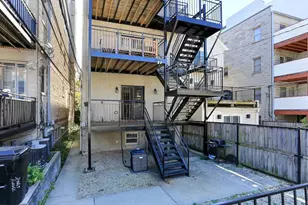 1444 W Walton St, Chicago, IL 60642 - Photo 23