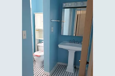 1953 W Roscoe Street, Chicago, IL 60657 - Photo 3