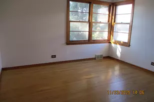 9737 Warren Ave, Oak Lawn, IL 60453 - Photo 7