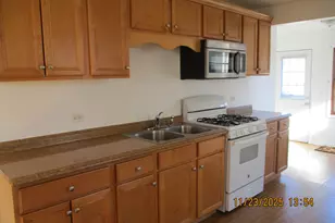 9737 Warren Ave, Oak Lawn, IL 60453 - Photo 5