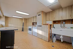 701 N Craig Pl, Addison, IL 60101 - Photo 15