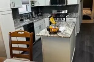 7733 Rutherford Ave, Burbank, IL 60459 - Photo 3