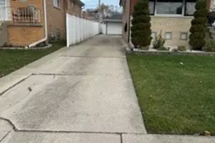 7733 Rutherford Ave, Burbank, IL 60459 - Photo 13