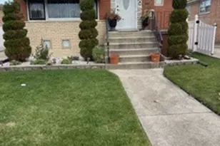 7733 Rutherford Ave, Burbank, IL 60459 - Photo 1