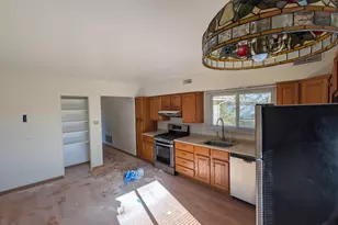 811 Hoyle Rd, Lombard, IL 60148 - Photo 13