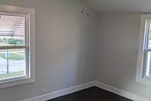 8247 S Wabash Ave, Chicago, IL 60619 - Photo 5