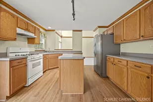 2242 Foxmoor Ln, Aurora, IL 60502 - Photo 7