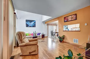 7420 Maple Dr, Justice, IL 60458 - Photo 3