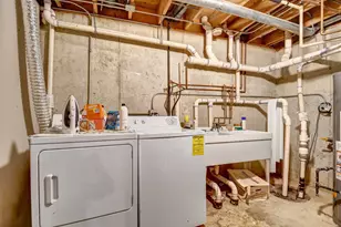 7420 Maple Dr, Justice, IL 60458 - Photo 15