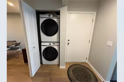 1701 Northfield Square #E, Northfield, IL 60093 - Photo 11