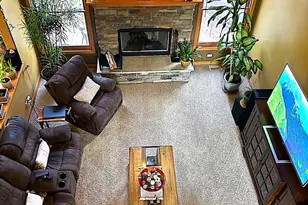 2484 Warwick Ct, Aurora, IL 60503 - Photo 5