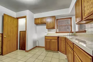 14220 S Eggleston Ave, Riverdale, IL 60827 - Photo 7