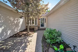 721 Brentwood Ct, Algonquin, IL 60102 - Photo 37