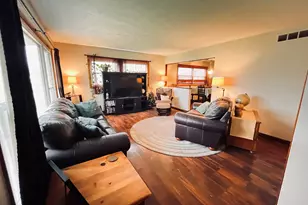 100 E Willow St, Fairbury, IL 61739 - Photo 7