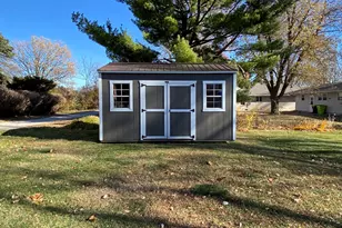 100 E Willow St, Fairbury, IL 61739 - Photo 5