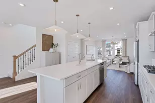 6307 Sandbelt Dr, Woodridge, IL 60517 - Photo 3