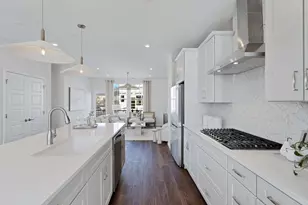 6307 Sandbelt Dr, Woodridge, IL 60517 - Photo 5