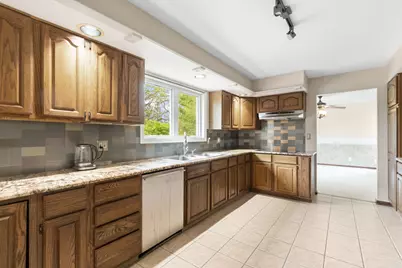 6320 Rowland Road, Huntley, IL 60142 - Photo 9