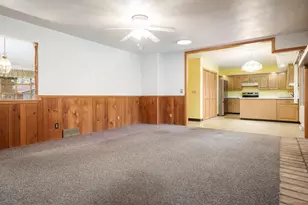 5802 Clarendon Dr, Rockford, IL 61114 - Photo 9