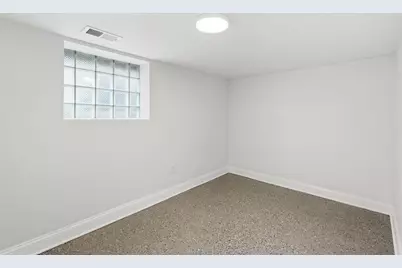 312 E 136th Street, Chicago, IL 60827 - Photo 23