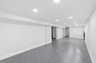 312 E 136th St, Chicago, IL 60827 - Photo 21