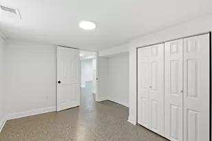 312 E 136th St, Chicago, IL 60827 - Photo 27