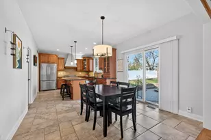 122 N 11th Ave, Saint Charles, IL 60174 - Photo 13