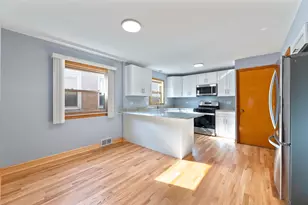 5534 S Natoma Ave, Chicago, IL 60638 - Photo 7