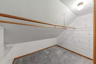 5708 N Austin Ave, Chicago, IL 60646 - Photo 17