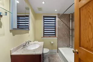 5708 N Austin Ave, Chicago, IL 60646 - Photo 13