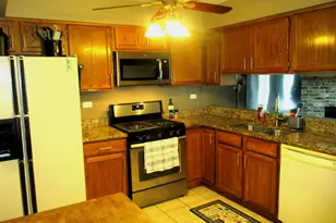 865 N Tamarac Blvd, Addison, IL 60101 - Photo 9