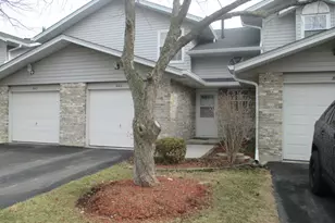 865 N Tamarac Blvd, Addison, IL 60101 - Photo 3