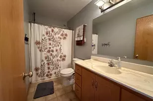 2021 Willow Brook Dr, Bourbonnais, IL 60914 - Photo 17