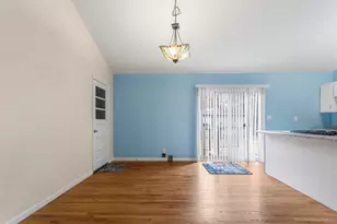 1007 Rainbow View, Urbana, IL 61802 - Photo 9