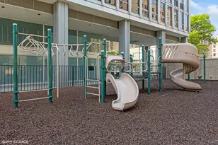 330 W Diversey Pkwy, Chicago, IL 60657 - Photo 19