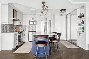 330 W Diversey Pkwy, Chicago, IL 60657 - Photo 5