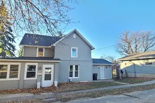 507 Lester St, Mount Carroll, IL 61053 - Photo 1