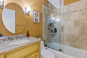 3200 N Lake Shore Dr, Chicago, IL 60657 - Photo 17