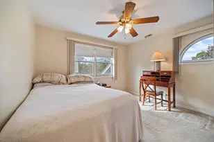 701 Garth Rd, Wheeling, IL 60090 - Photo 17