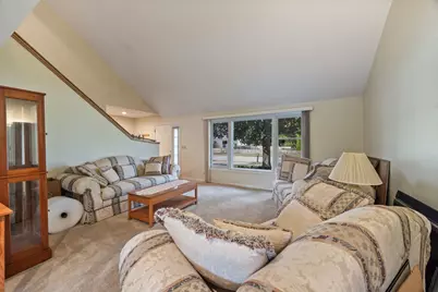 701 Garth Road, Wheeling, IL 60090 - Photo 7