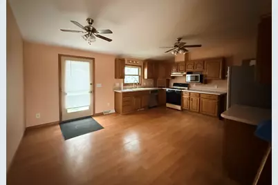 303 W Pieronnet Street #303-305, Amboy, IL 61310 - Photo 9