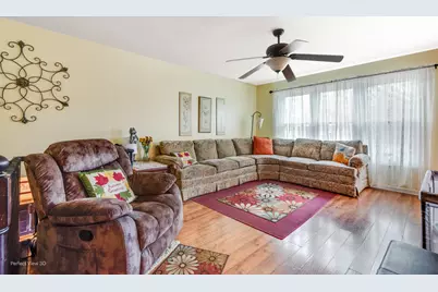 565 Emerson Circle, Bolingbrook, IL 60440 - Photo 3