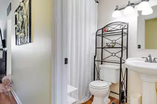 565 Emerson Cir, Bolingbrook, IL 60440 - Photo 11