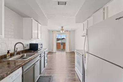 1004 E Harding Drive #303, Urbana, IL 61801 - Photo 11