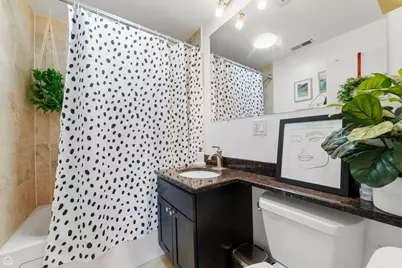 2501 W Bryn Mawr Avenue #506, Chicago, IL 60659 - Photo 13