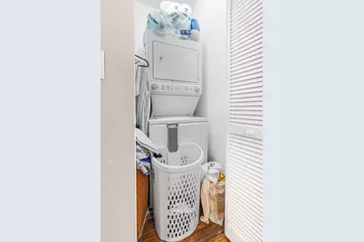 [Address not provided], Chicago, IL 60618 - Photo 5