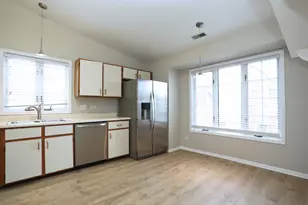 573 W Parkside Dr, Palatine, IL 60067 - Photo 7