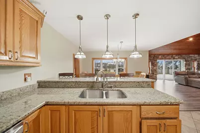 7231 S Lost Nation Road, Dixon, IL 61021 - Photo 17