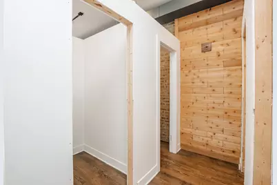 1928 W Montrose Avenue, Chicago, IL 60613 - Photo 15