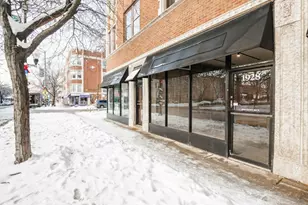 1928 W Montrose Ave, Chicago, IL 60613 - Photo 1